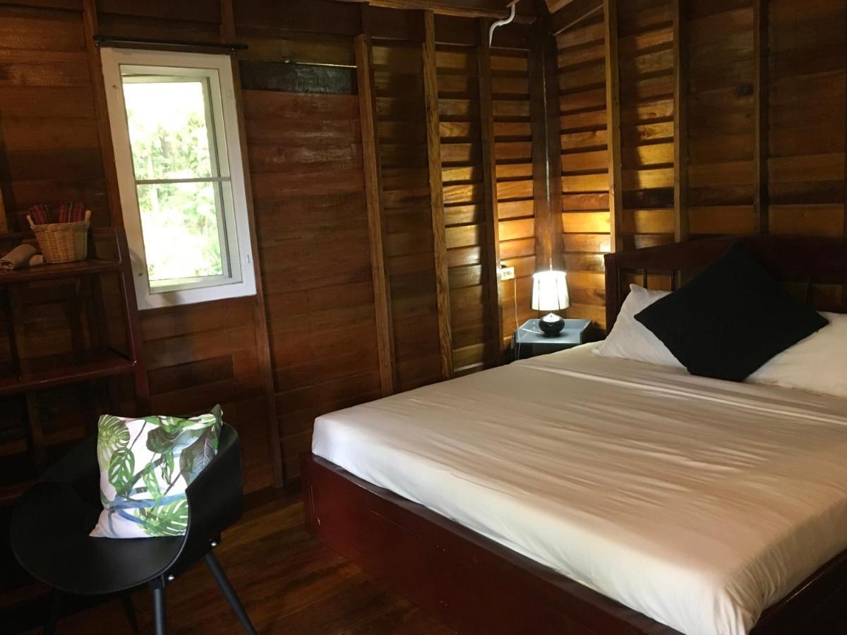 Oon Lee Bungalows Koh Jum Bagian luar foto